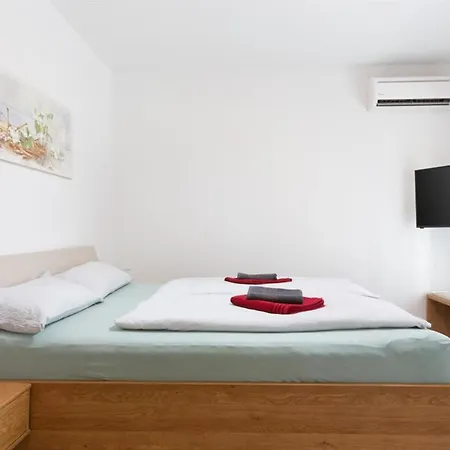 Histra With Private Pool And Sea View *